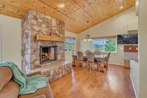 Large Family Cabin w/ Views & Starlink - Image 4