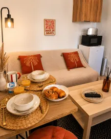 AIR CONDITIONING - Right in the heart of the city - Arènes within walking distance - Image 3