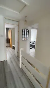 Elegant home near HeathrowAirport fast city access free parking and WiFi - Image 5