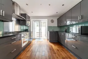 Boutique London Townhouse 5 Bedrooms - Image 3