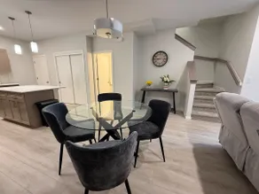 De Executive Luxury Home - Image 5