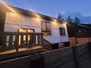 Eagles Nest Retreat -Sauna + Hot Tub - Image 3