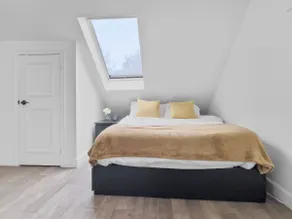 Victorian with Rooftop Deck | Parking - Image 3