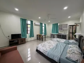 Dikmad Studio Room - (1 Queen+1Single-Muslim Only) - Image 3