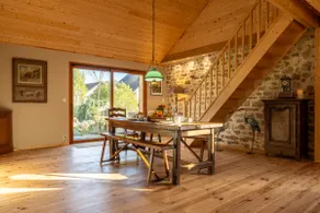 Family home with garden in Sainte-Suzanne - Image 3
