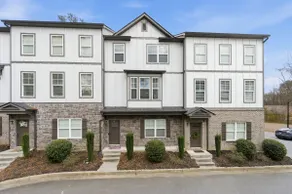 Modern 3-Story Retreat - Flex Check-in & Check-out - Image 3