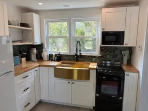 Charming Guesthouse | Walk to Beach | Downtown - Image 2