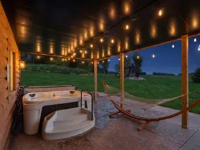 Amish Country Lodge/Hot-Tub/Wrap Around Porch - Image 3