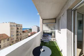 Balcony overlooking the Mediterranean – 2 rooms – A/C – garage - Image 2