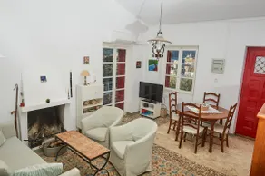 Cosy country house with treehouse in olive grove - Image 5