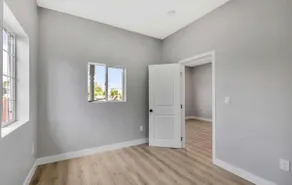Private home in the heart of Richmond - Image 4
