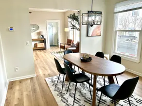 NEW Cozy Rose House —Downtown - Image 2