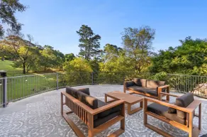 Tranquil 1-Acre Retreat Fireplace, Dam & Views - Image 3