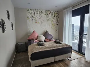 Exclusive penthouse with sun terrace - Image 4