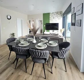 Exclusive penthouse with sun terrace - Image 2