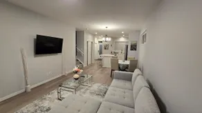 New & spacious 4BRM+Den main floor unit. Sleeps 10 - Image 2