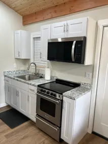 Holly House in Sequim - Image 3