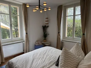 Spacious apartment with private garden & entrance - Image 3