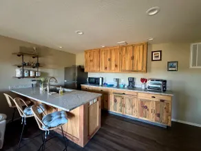 Whispering Garden Suite - Image 4