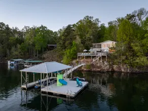 Lakefront-Hot Tub-Outdoor Shower- Deep Water-Dock - Image 4