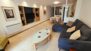 Spacious, air-conditioned, single-story 2-bedroom apartment - Image 2
