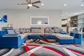 Stylish Central 4BR Sleeps 16 with Tons of Games - Image 4