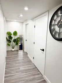 Velvet&Rose|Elegant Private 1BR Suite|Free Parking - Image 5