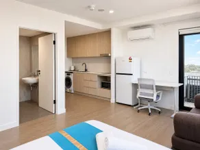 Granville Studio Ensuite toilet and kitchen - Image 4