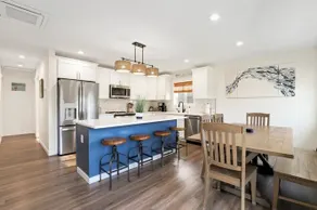 Mins to Beach, Seabrook & Clam Digging I Sleeps 10 - Image 5