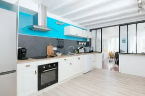 Le Triplex du Vœu Spacious Apartment - Image 5