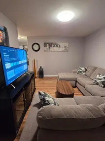 Cozy and Bright 3 Bedroom Haven in St Johns NL - Image 5
