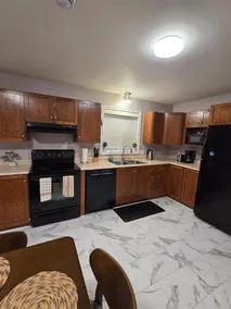 Cozy and Bright 3 Bedroom Haven in St Johns NL - Image 4