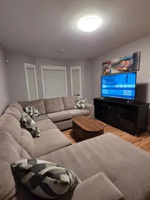 Cozy and Bright 3 Bedroom Haven in St Johns NL - Image 2