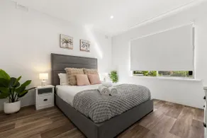 Luxe 2BR, Restaurants, 8 Min to CBD FREE Parking - Image 2