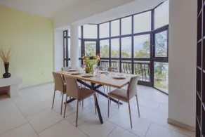 Spacious 3BR Retreat Overlooking Marina - Image 3