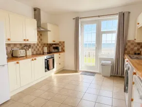 Coastal Retreat- Panoramic Views- Sleeps 4- Near Margate - Image 5