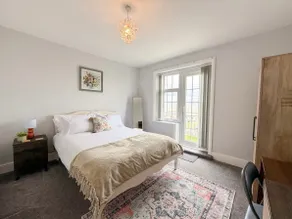 Coastal Retreat- Panoramic Views- Sleeps 4- Near Margate - Image 4