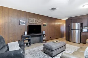 Rustic Retreat | 1BR | Near ULM, Airport & Mall - Image 5