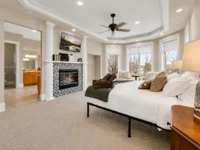 Eagle Point | Lakefront Estate w/ 19th Hole Bar - Image 4