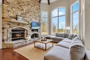 Eagle Point | Lakefront Estate w/ 19th Hole Bar - Image 3