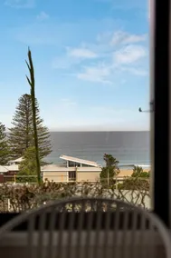Beachside Villa At North Avoca - Image 3