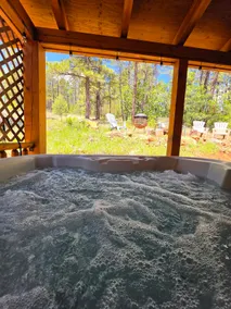 Forest Lodge - FREE Hot Tub *Central Flagstaff* - Image 4