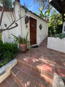 Charming Tiny House in Tropical Garden - Image 2