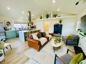 Ranch Guest House, 2 King Beds, Horse Friendly - Image 2