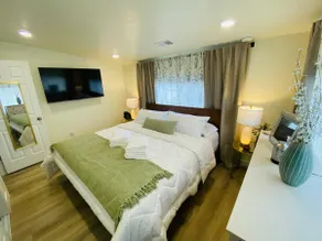 Ranch Guest House, 2 King Beds, Horse Friendly - Image 4