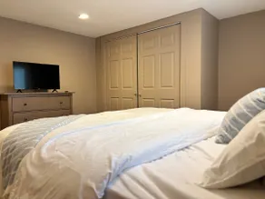 Braeburn Bungalow- 500 Sq. Ft. Private Guest Suite - Image 5