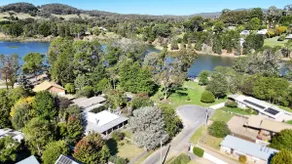 Marianna's Lakeside Cottage - Image 3
