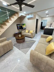 Elegant Modern Stay |10-11 Pax | Middle Town Kulai - Image 3