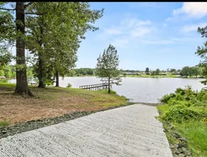 Posiath Point-Private Boat Launch-Waterfront - Image 2