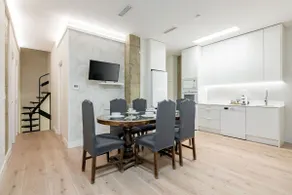 Madrid Ventas II, 6 bedrooms for 12 people - Image 4